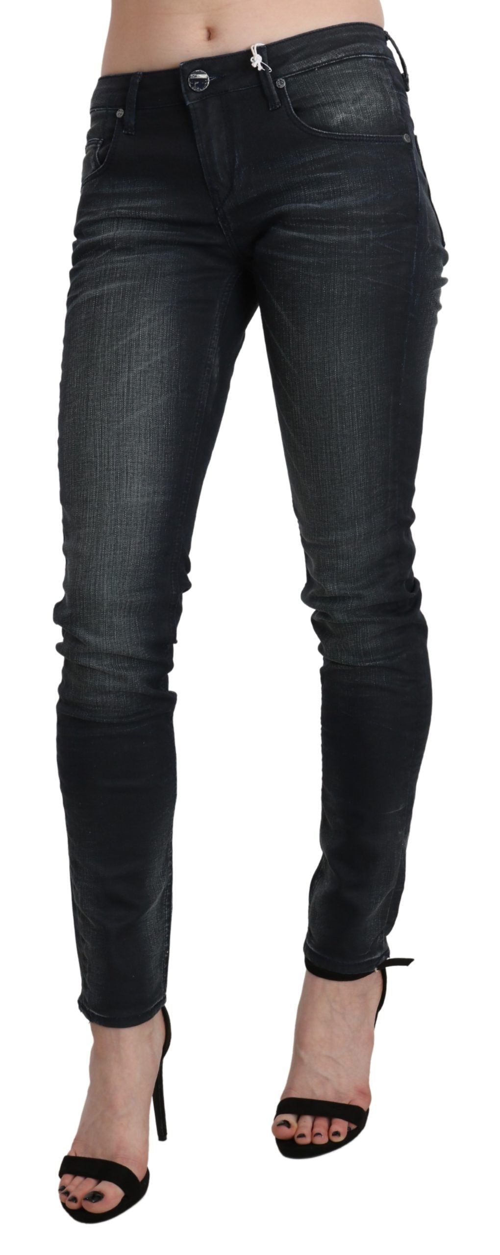 Acht Blau gewaschene Skinny-Denim-Hose mit niedriger Taille