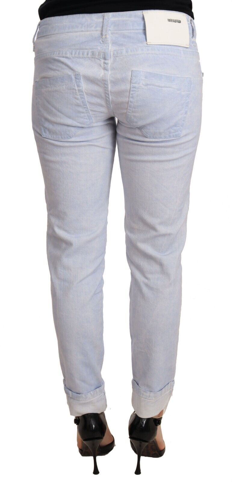 Acht Hellblaue Baumwolle Folded Hem Denim Skinny Damen Hosenjeans