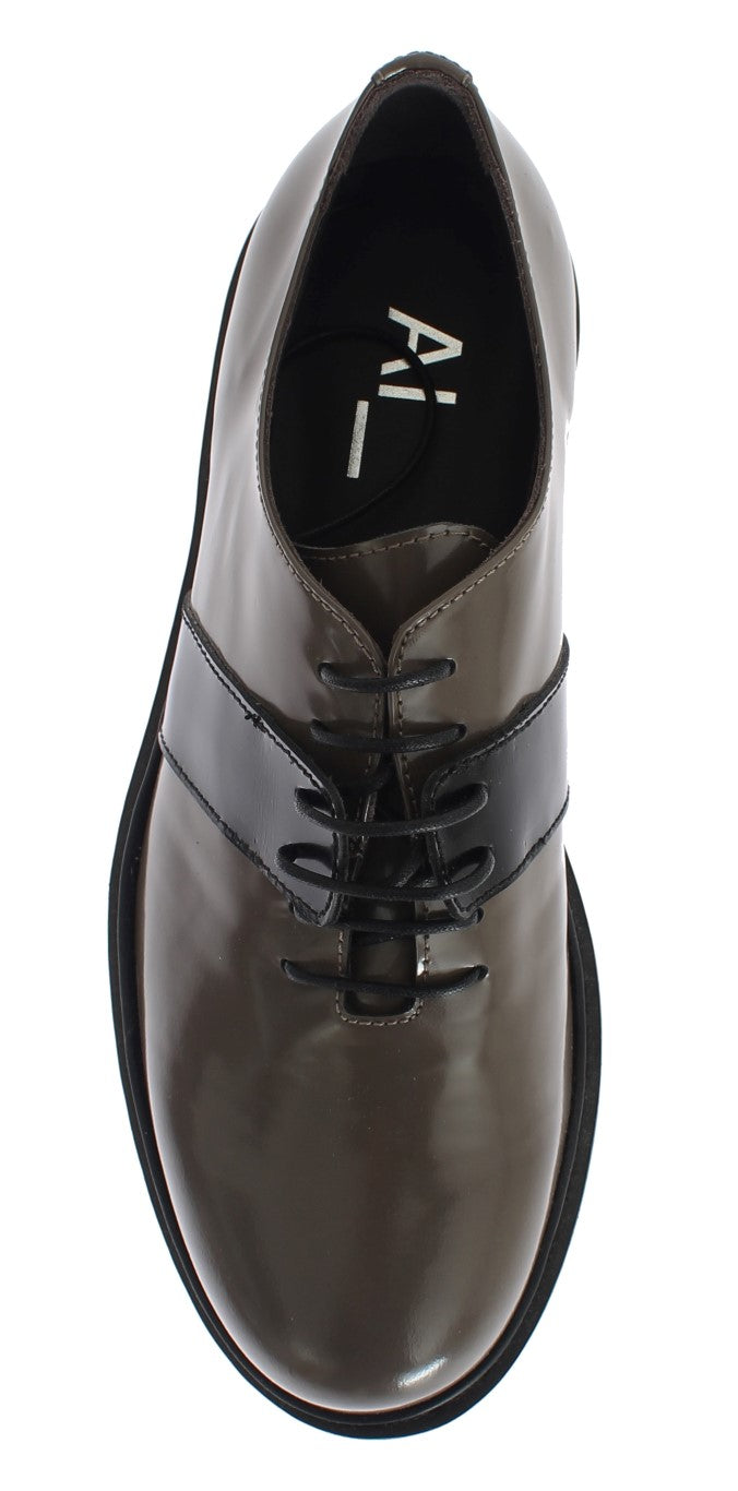 AI_ Graue Braune Leder Schnürschuhe