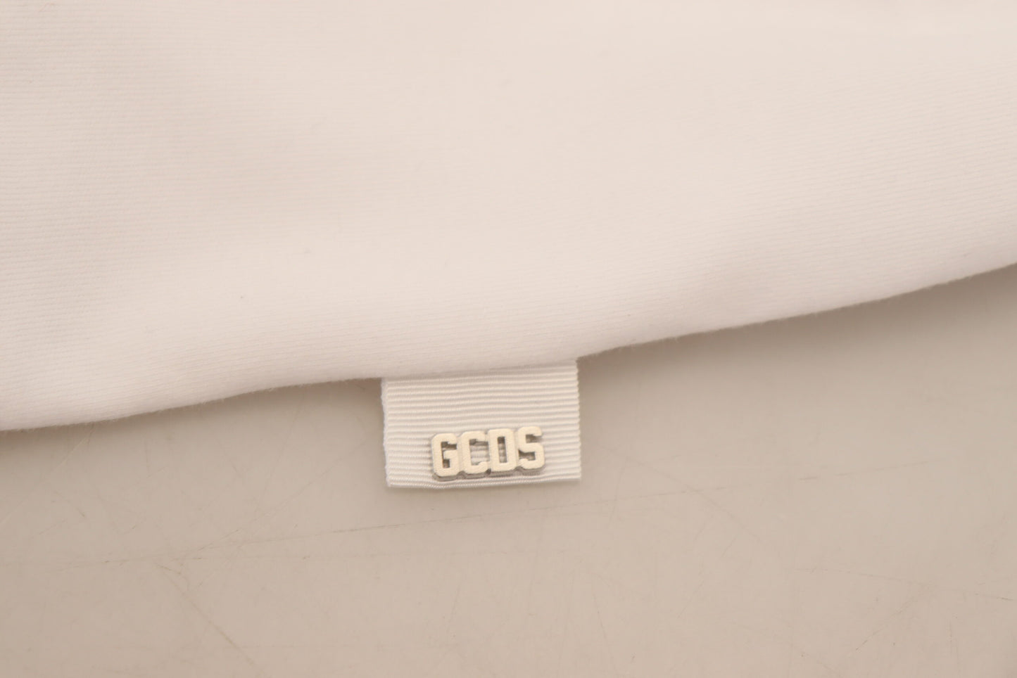 GCDS Weißes T-Shirt mit Logodruck und kurzen Ärmeln aus Baumwolle