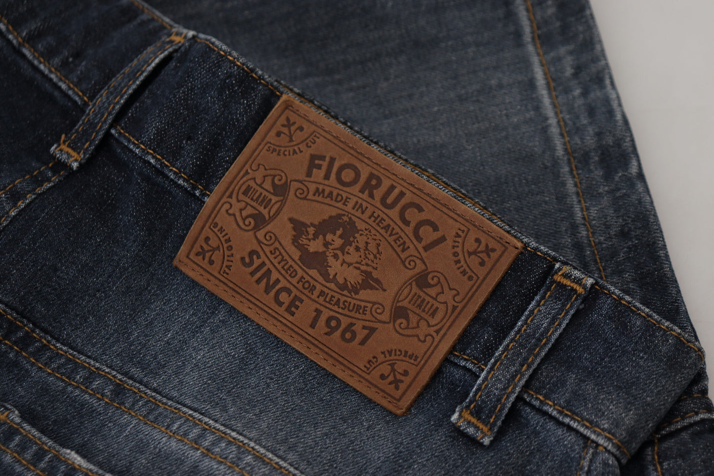 Fiorucci Dunkelblau gewaschener Denimrock mit mittlerer Taille und Bleistiftschnitt