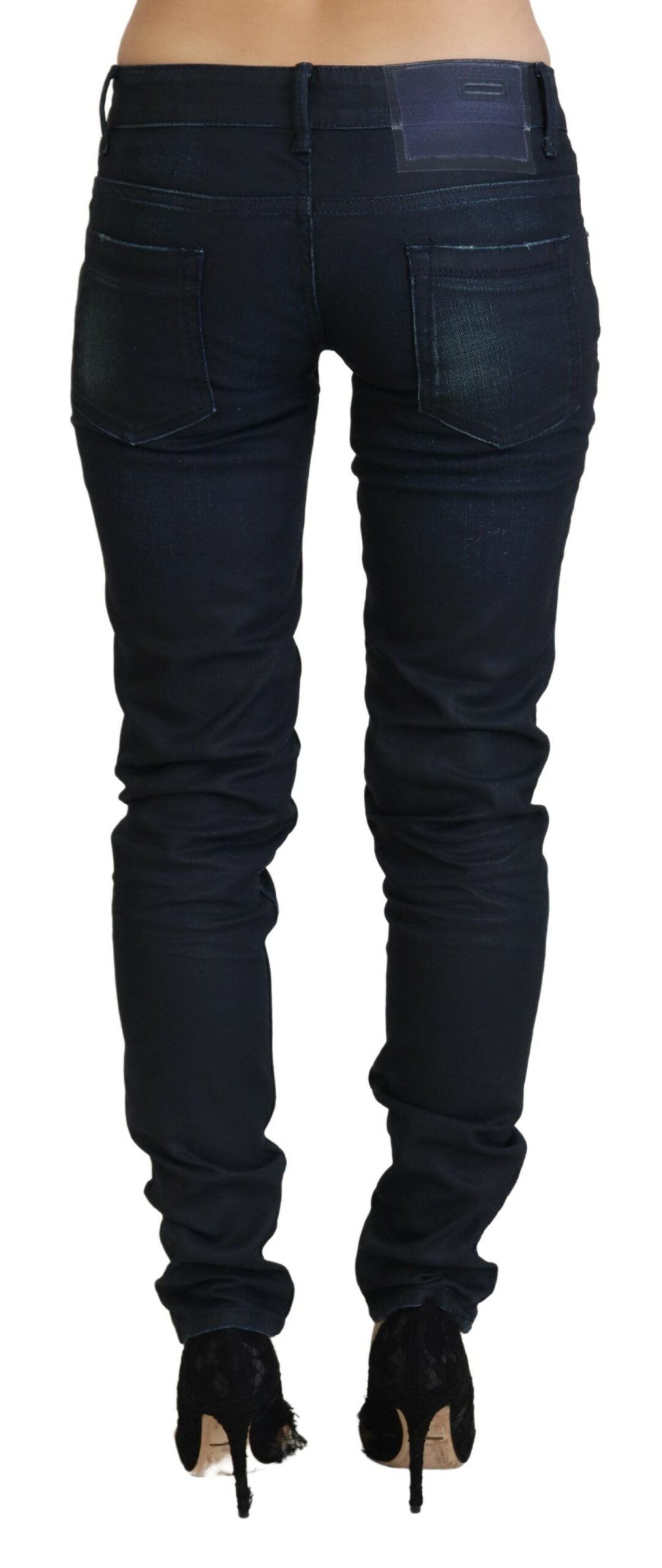 Acht Blaue Low Waist Slim Fit Damen Denim Jeans