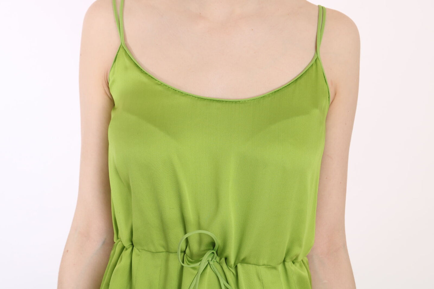 Dsquared² Grünes Spaghetti-Träger-Kleid in langer A-Linie mit Plissee
