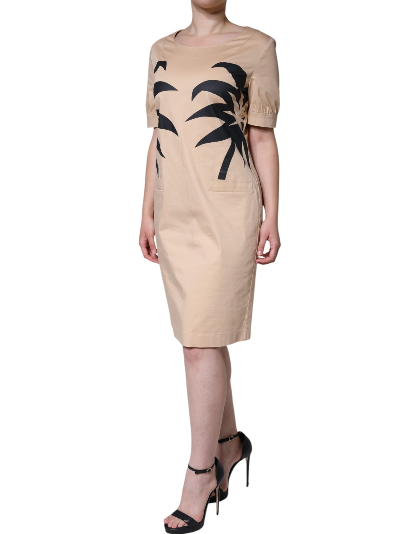 Moschino Beigefarbenes Baumwollkleid mit kurzen Ärmeln und Knielänge
