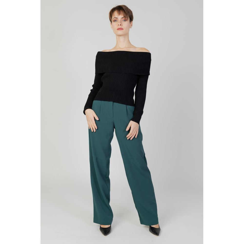 Only Schwarzer Viskose-Pullover