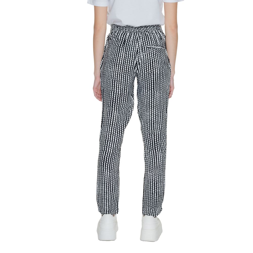 Only Schwarze Viskosehose