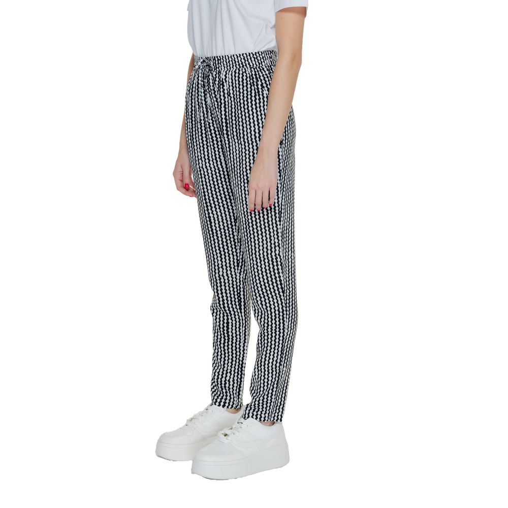 Only Schwarze Viskosehose