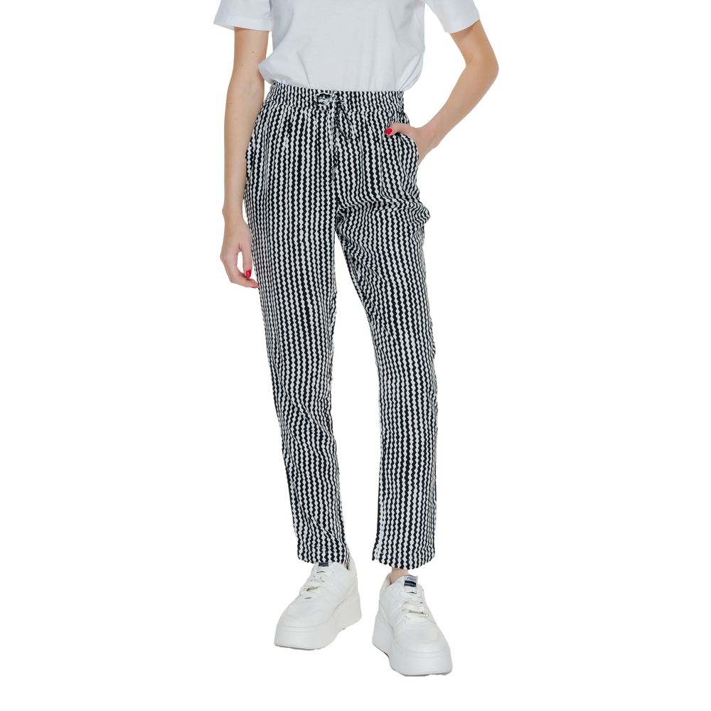 Only Schwarze Viskosehose