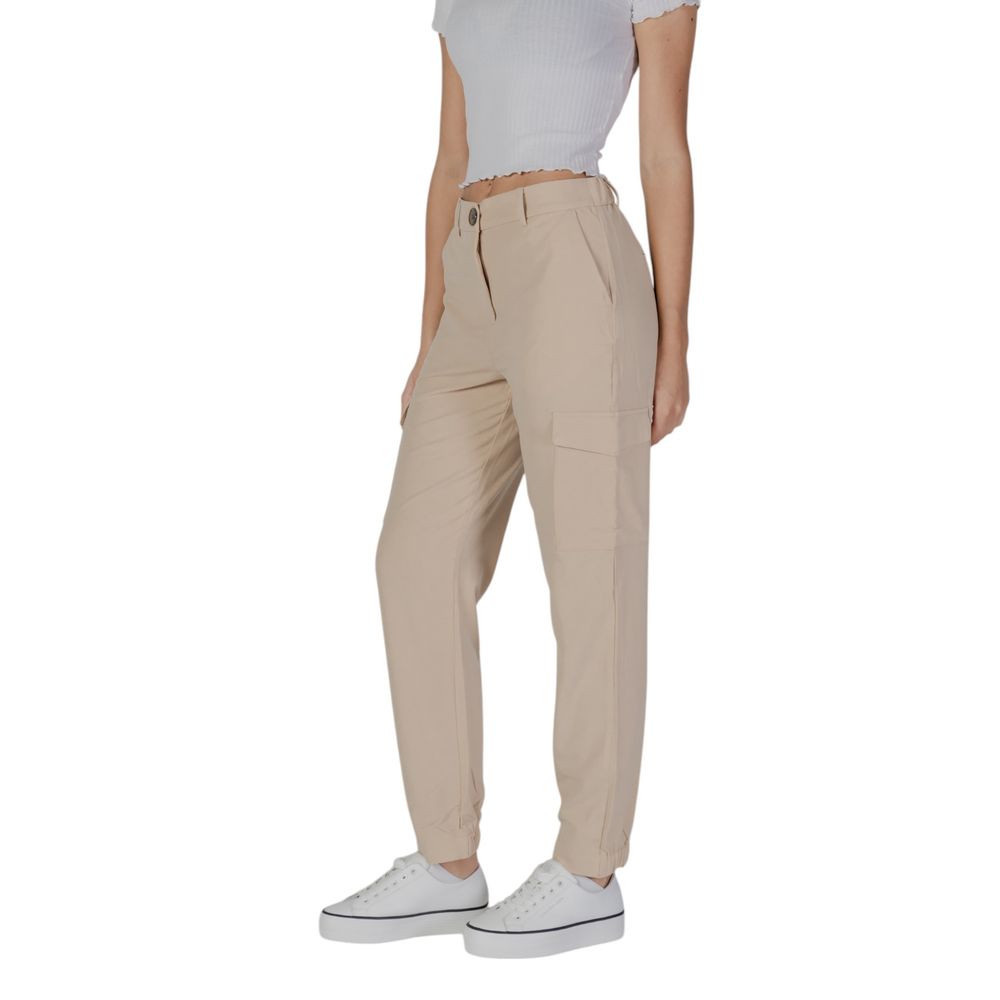 B.Young Beige Polyester-Hose