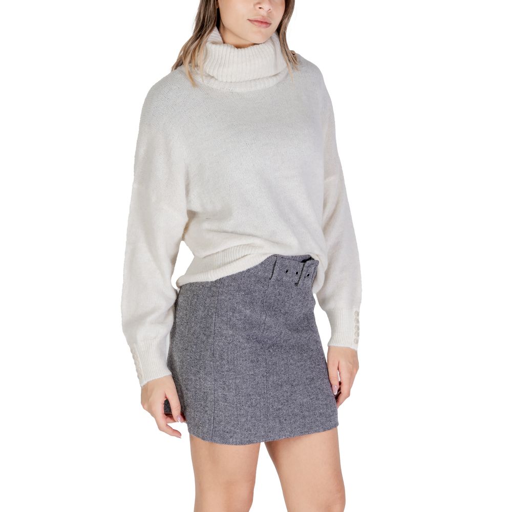 ICHI Cremefarbener Marabu-Rollkragenpullover