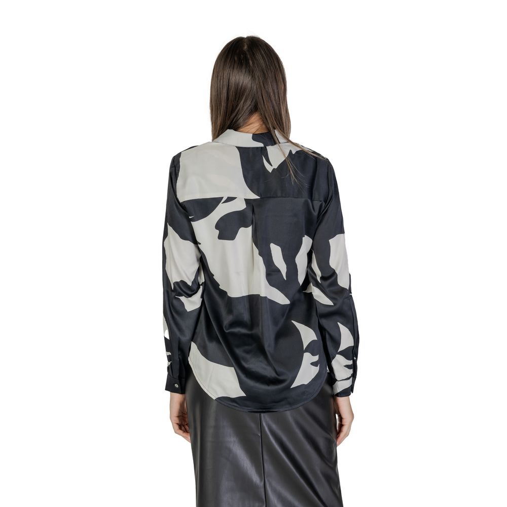 Only Schwarzes Hemd aus recyceltem Polyester