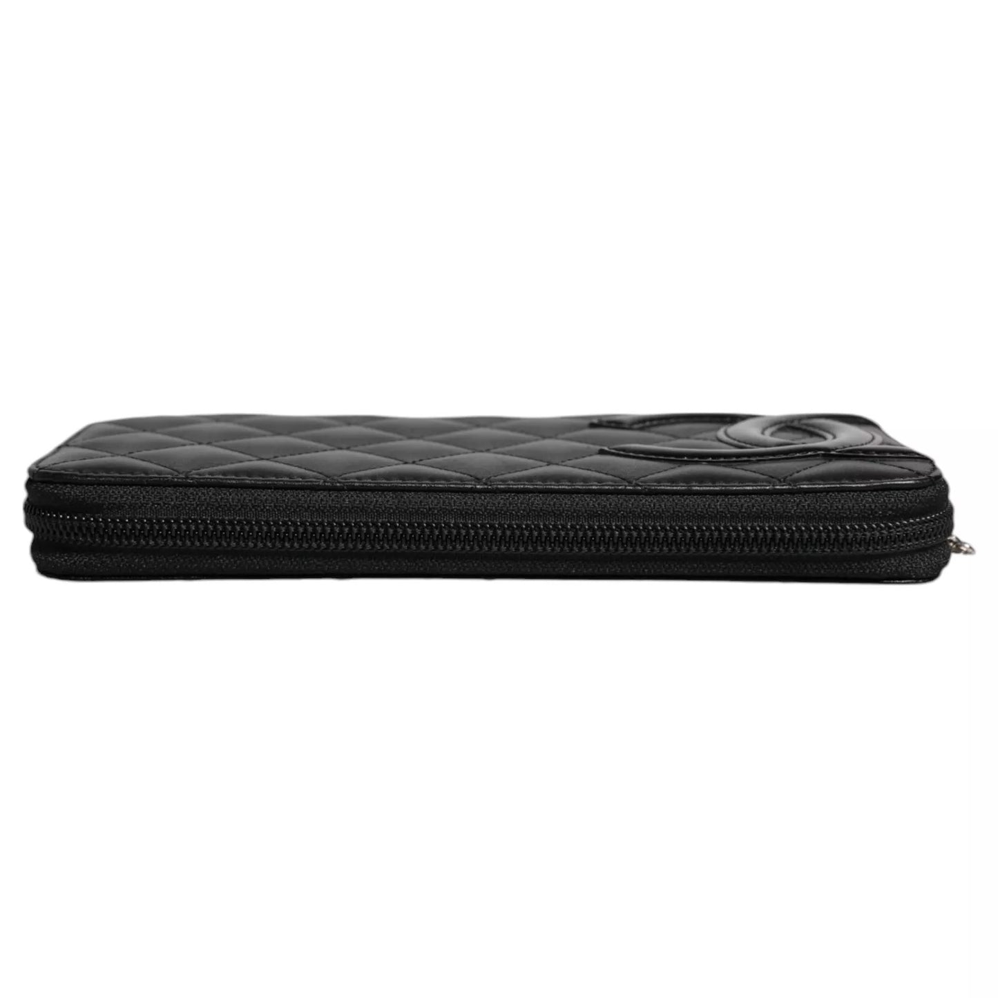 Chanel Schwarzes gestepptes Leder Logo CC Continental Zip Wallet