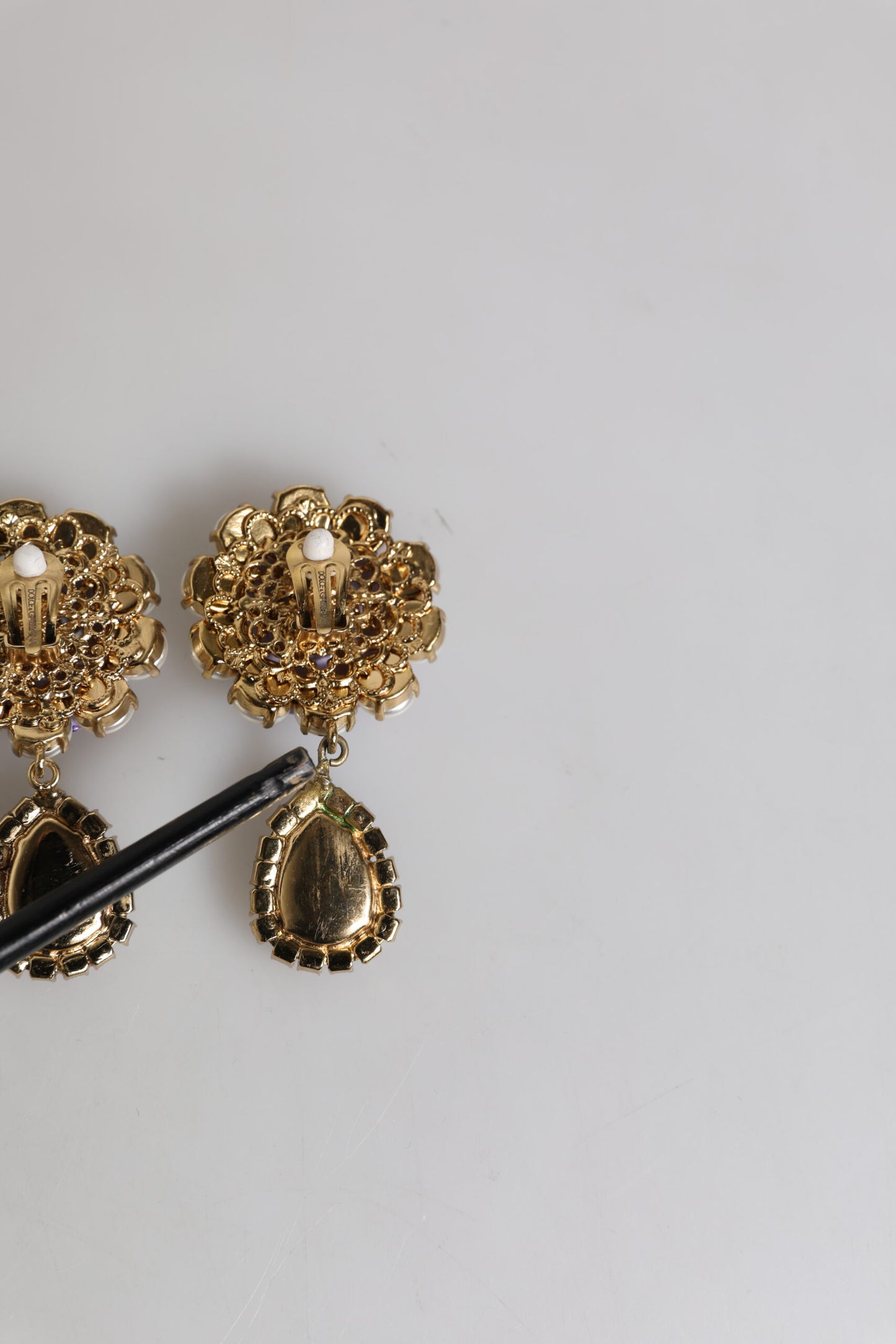 Dolce & Gabbana Lila Blume Perle Teardrop Kristalle Clip auf Ohrringe