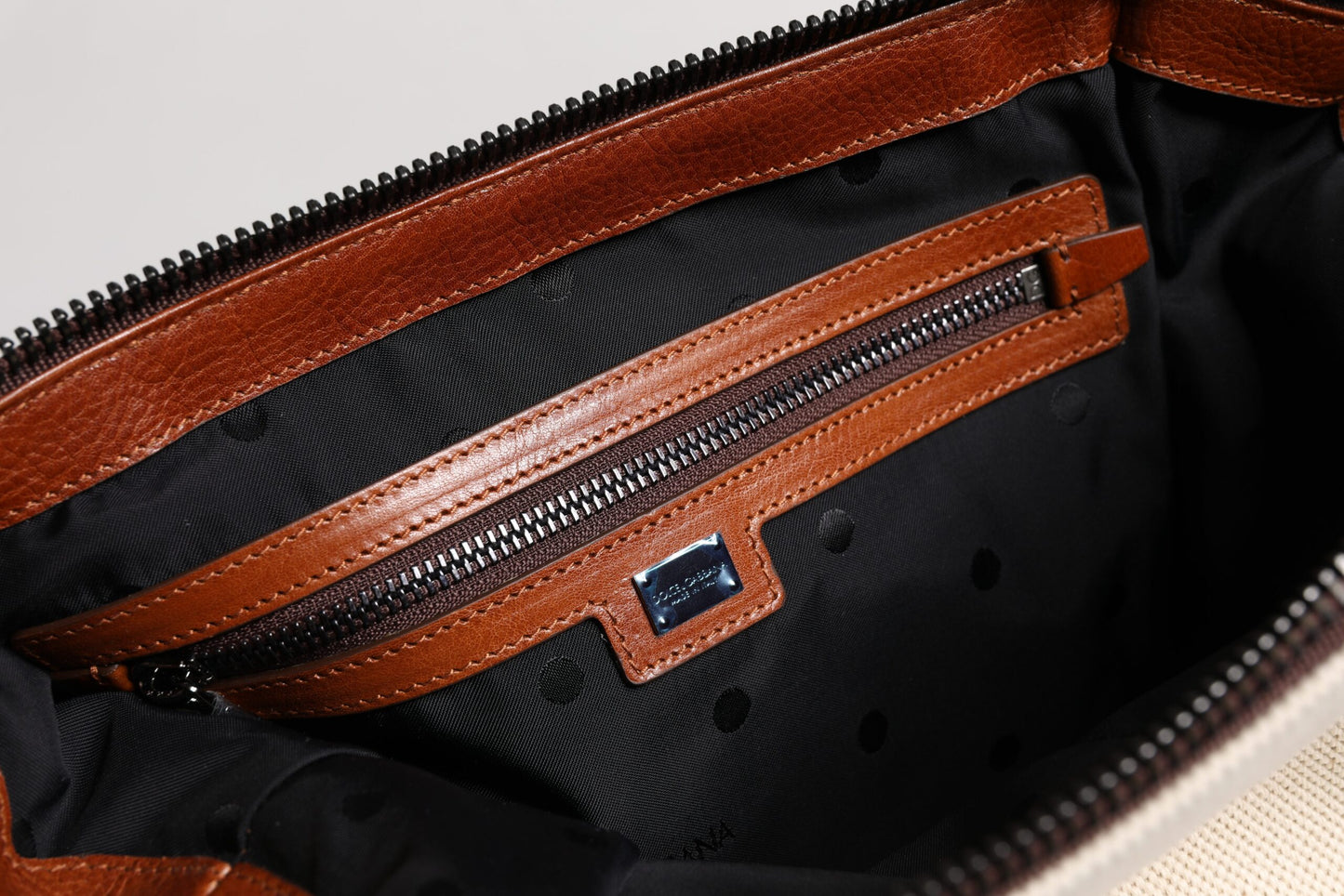 Dolce & Gabbana Beige Braun Baumwolle Leder Duffle Umhängetasche