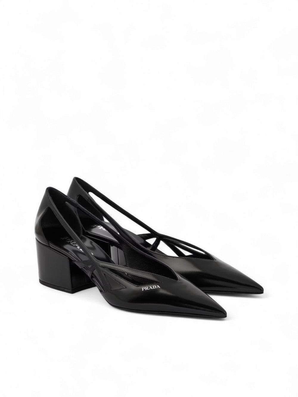 Prada Schwarze Leder-Pumps mit Ausschnitt 55