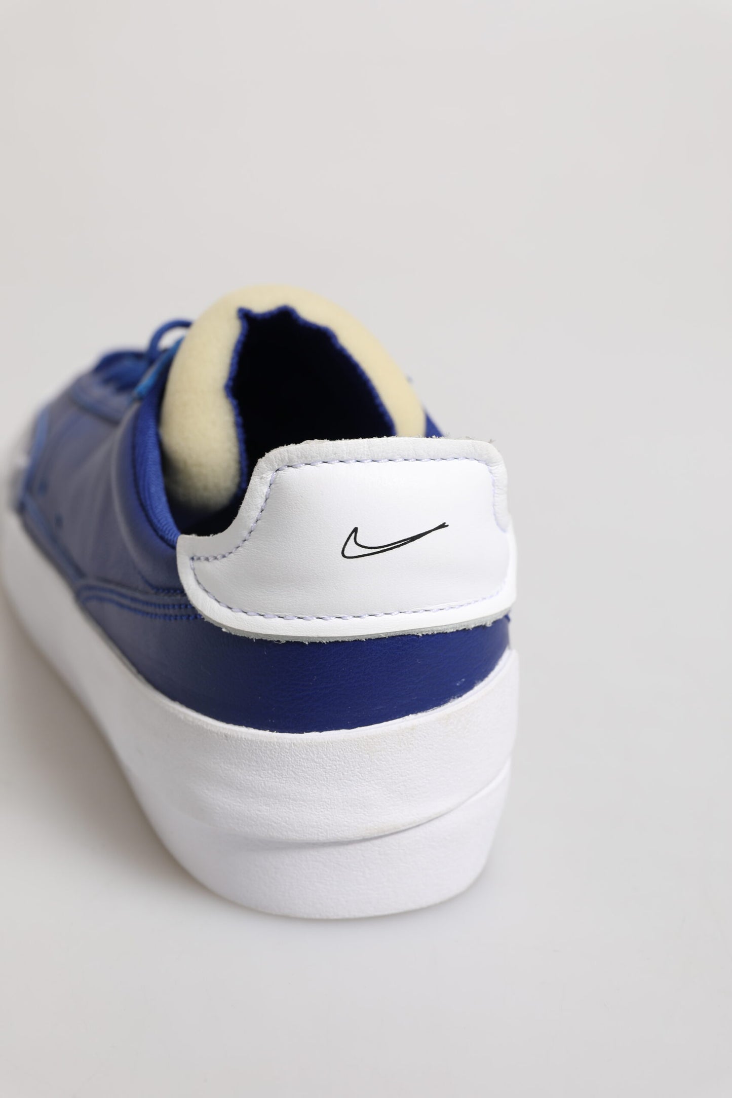 Nike Weiß Blau Lace Up Low Top Drop-Type PRM Turnschuhe Schuhe