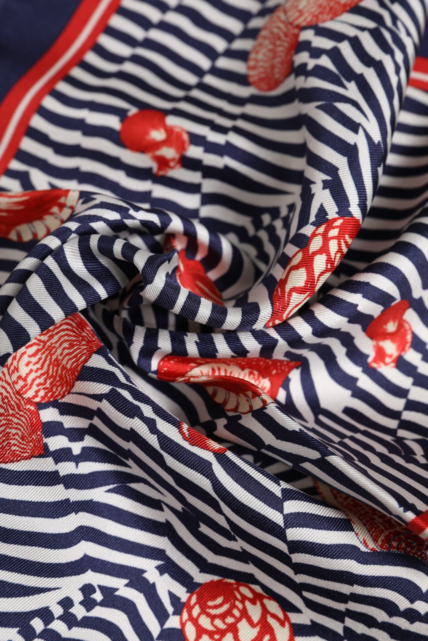 Dolce & Gabbana Multicolor Muscheln Quadrat Männer Foulard Schal