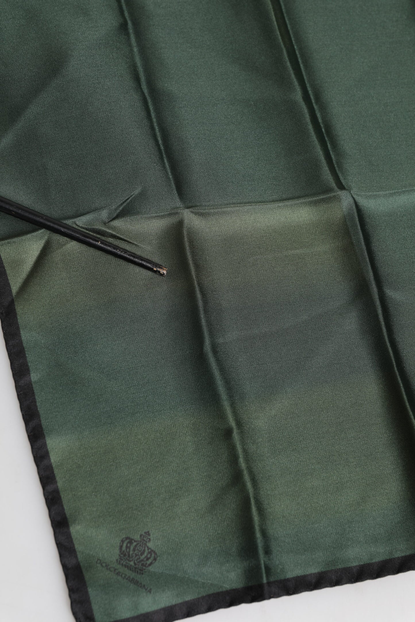 Dolce & Gabbana Grüner DG Crown Silk Square Herren Foulardschal