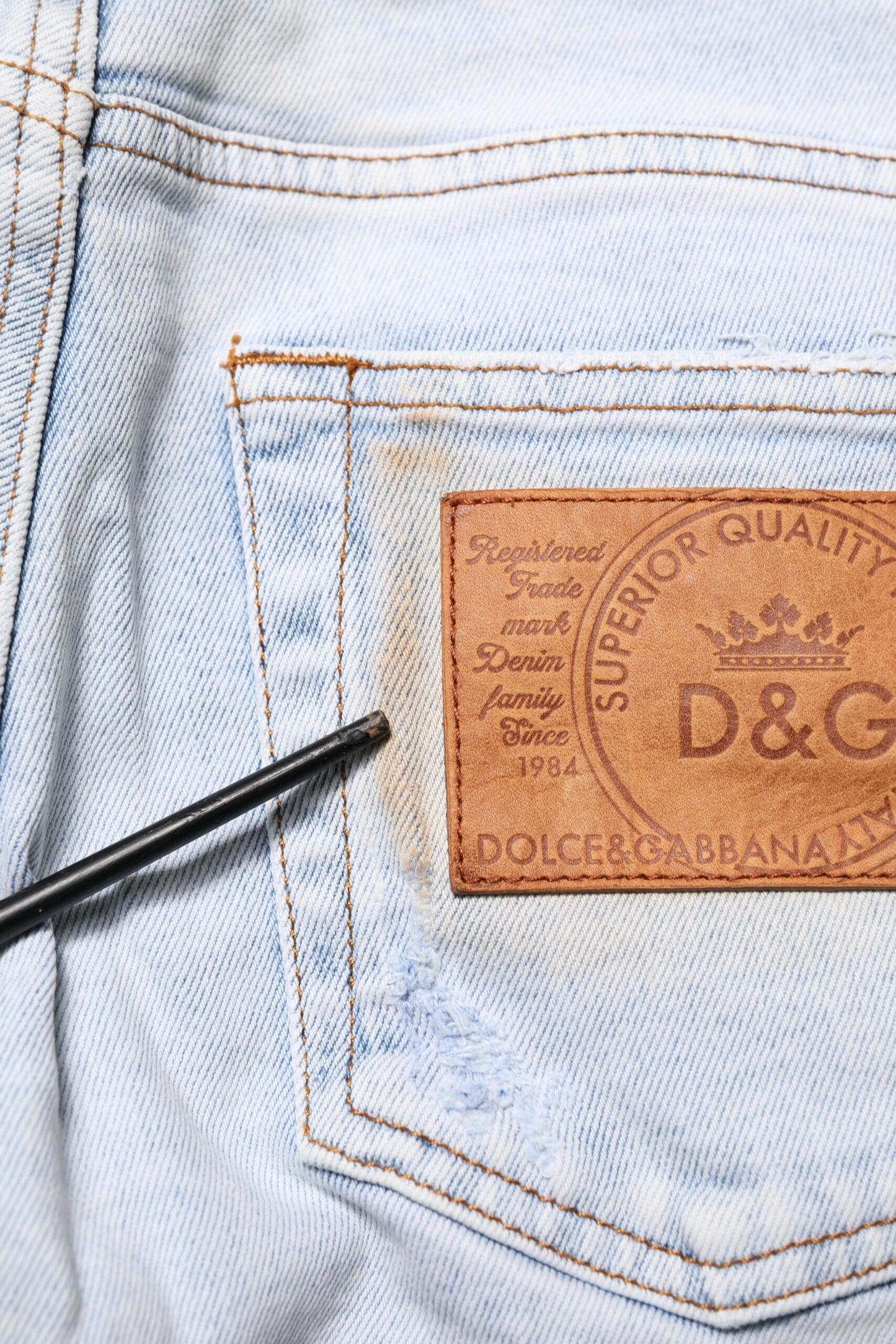 Dolce & Gabbana Hellblaue zerfledderte Skinny Denim Jeans