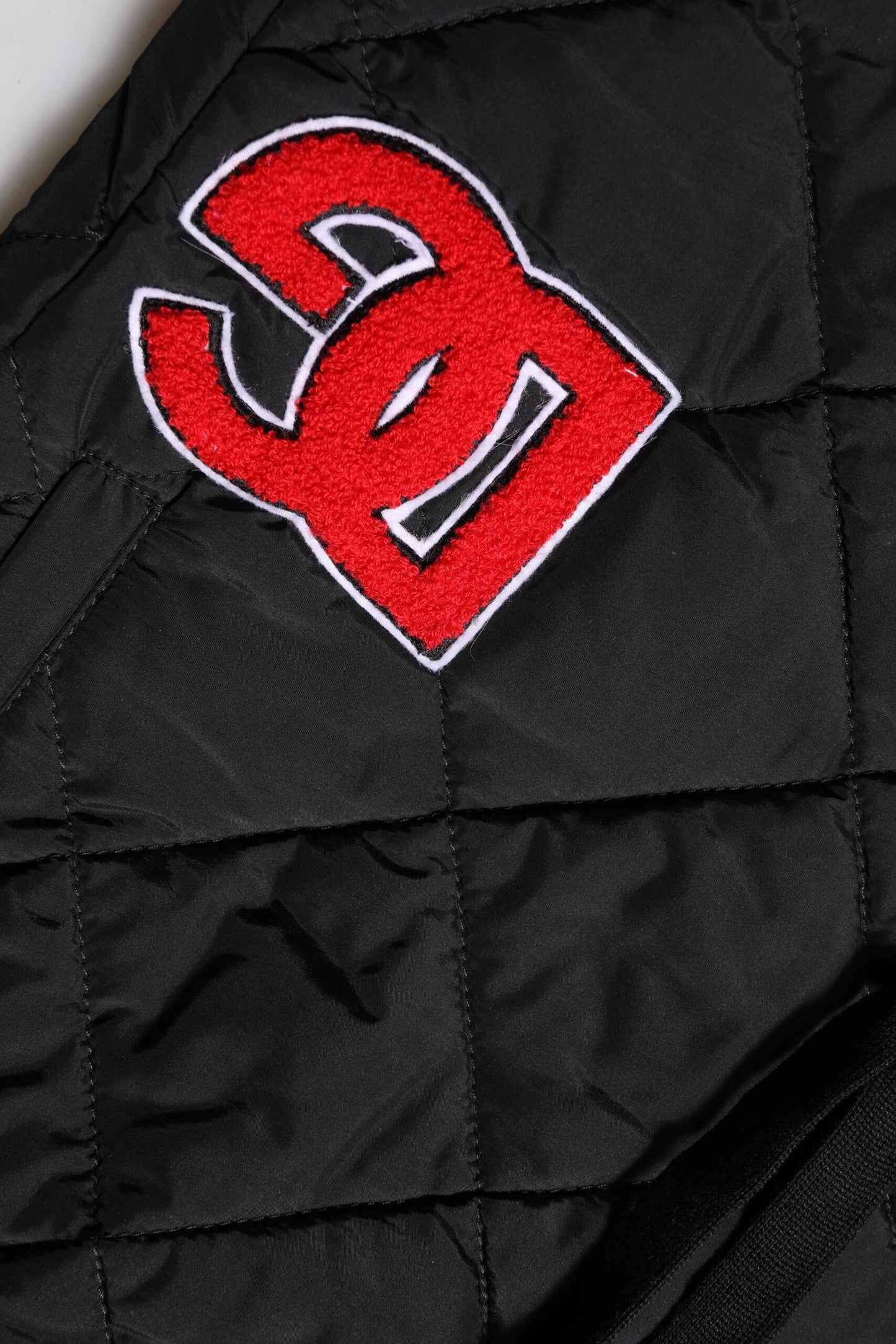 Dolce & Gabbana Schwarze gesteppte Joggerhose mit mittlerer Taille