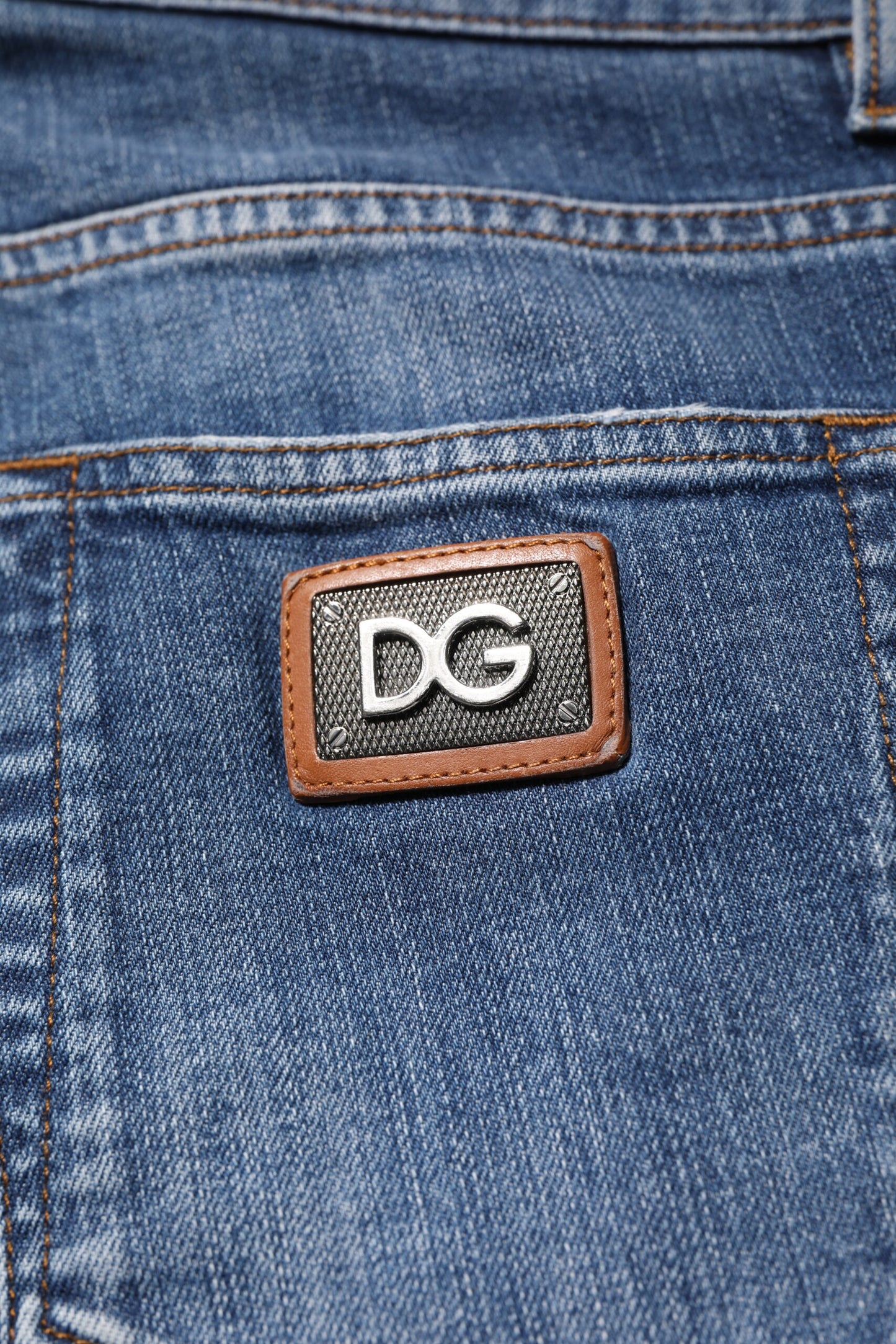 Dolce & Gabbana Blaue Denim-Jeans mit Logo-Plakette aus Baumwolle