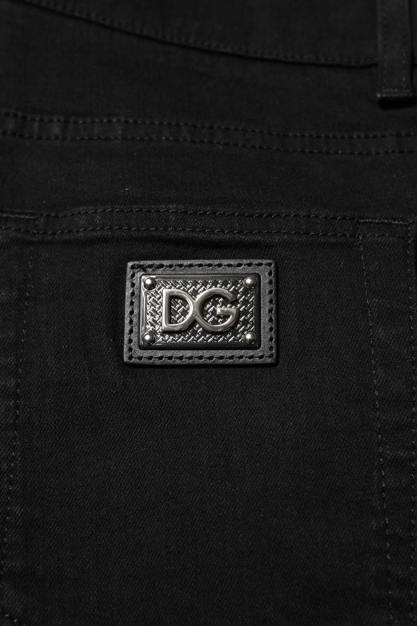 Dolce & Gabbana Dunkelblaue Baumwoll-Logo-Plakette GOLD Denim Jeans