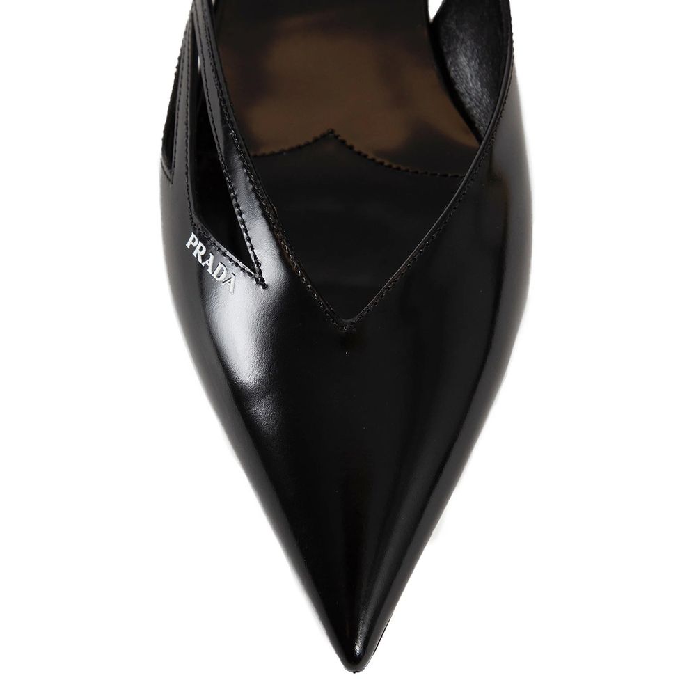 Prada Ballerina-Flats mit Ausschnitt aus gebürstetem Leder