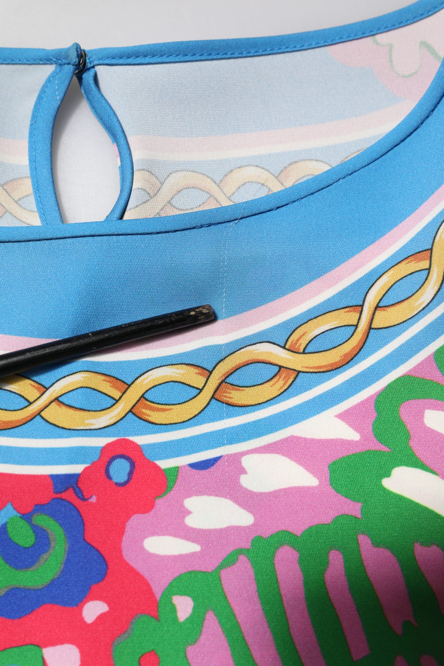 Dolce & Gabbana Mehrfarbig bedruckte Tunika-Bluse mit Blumenmuster