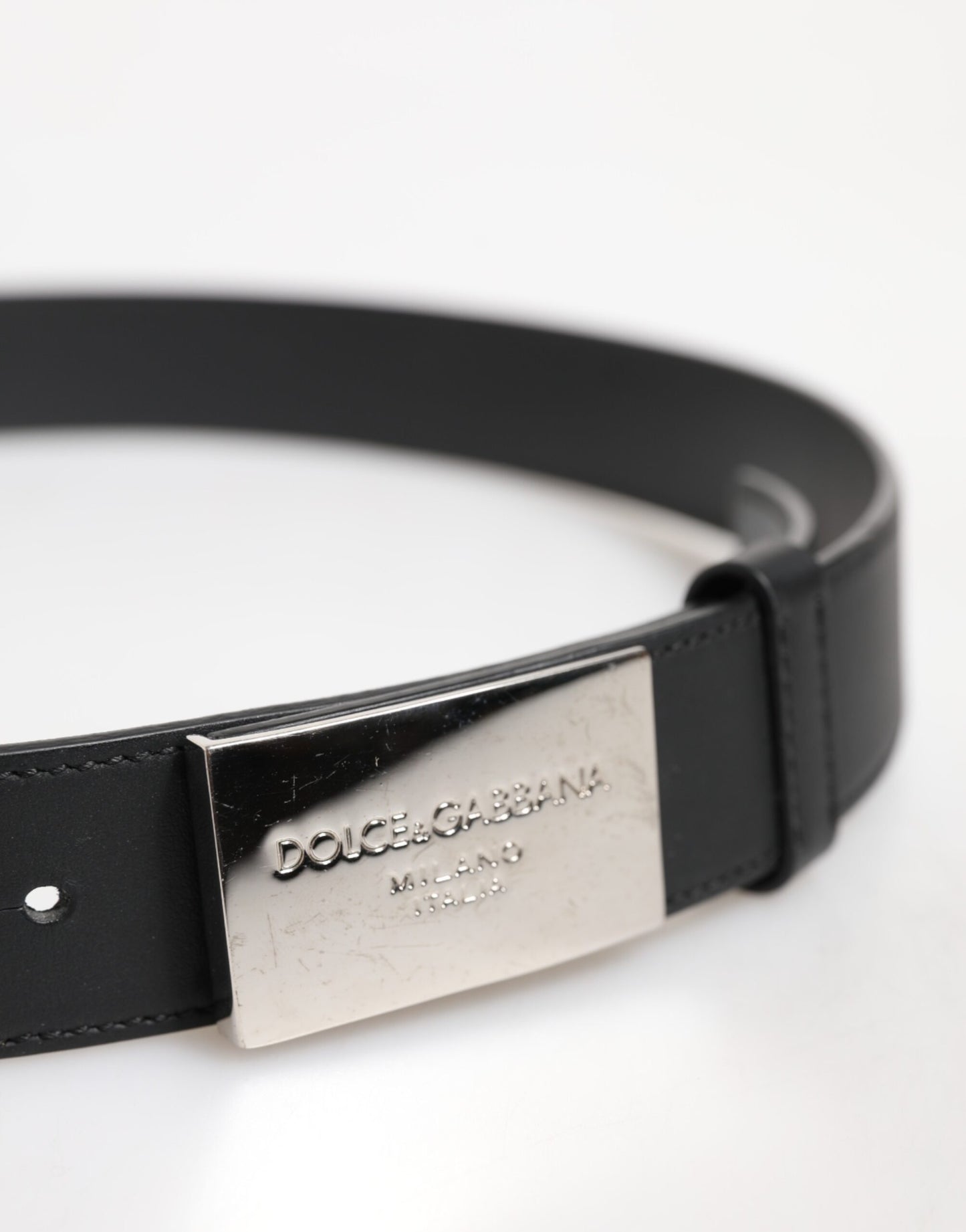 Dolce & Gabbana Schwarzer Leder-Gürtel mit klassischer Metall-Logo-Schnalle