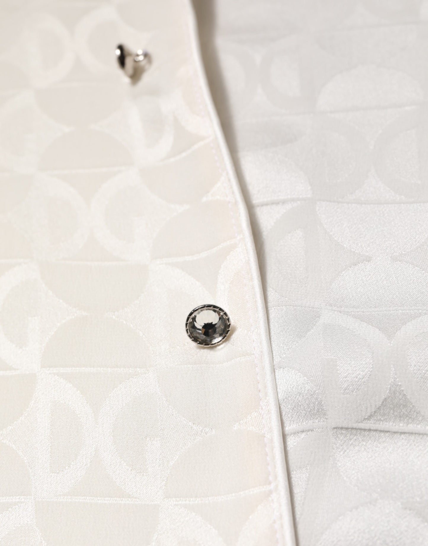 Dolce & Gabbana Weißes Seidenhemd mit DG-Logo-Druck und langen Ärmeln