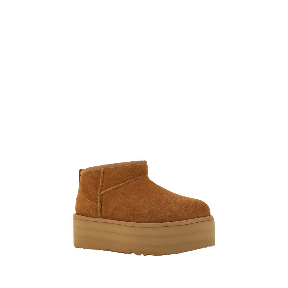 UGG Klassische Ultra Mini Plateaustiefel