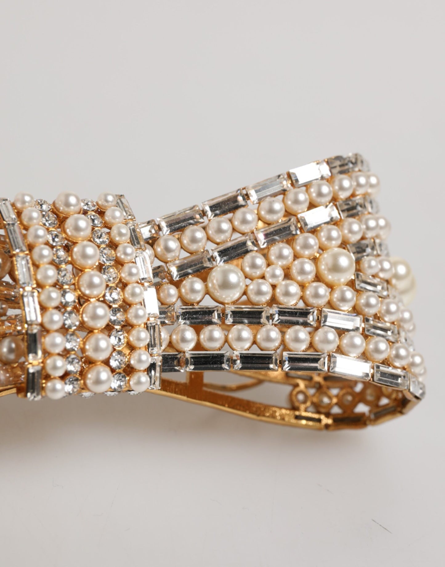 Dolce & Gabbana Gold-Ton Messing Bogen Kristall FauxPearl verschönert Brosche