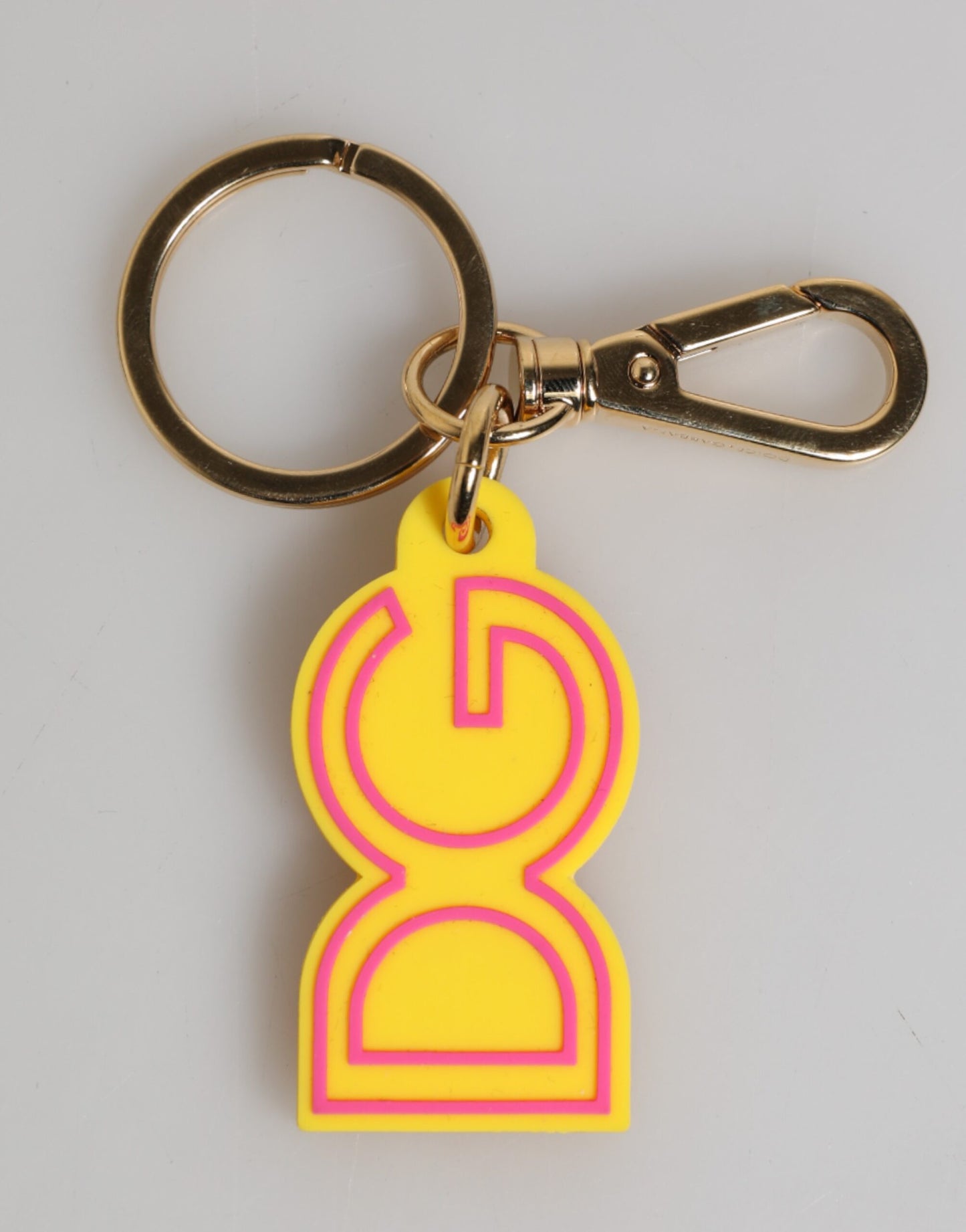 Dolce & Gabbana Gelbes Gummi Goldton Metall DG Logo Schlüsselanhänger Schlüsselanhänger