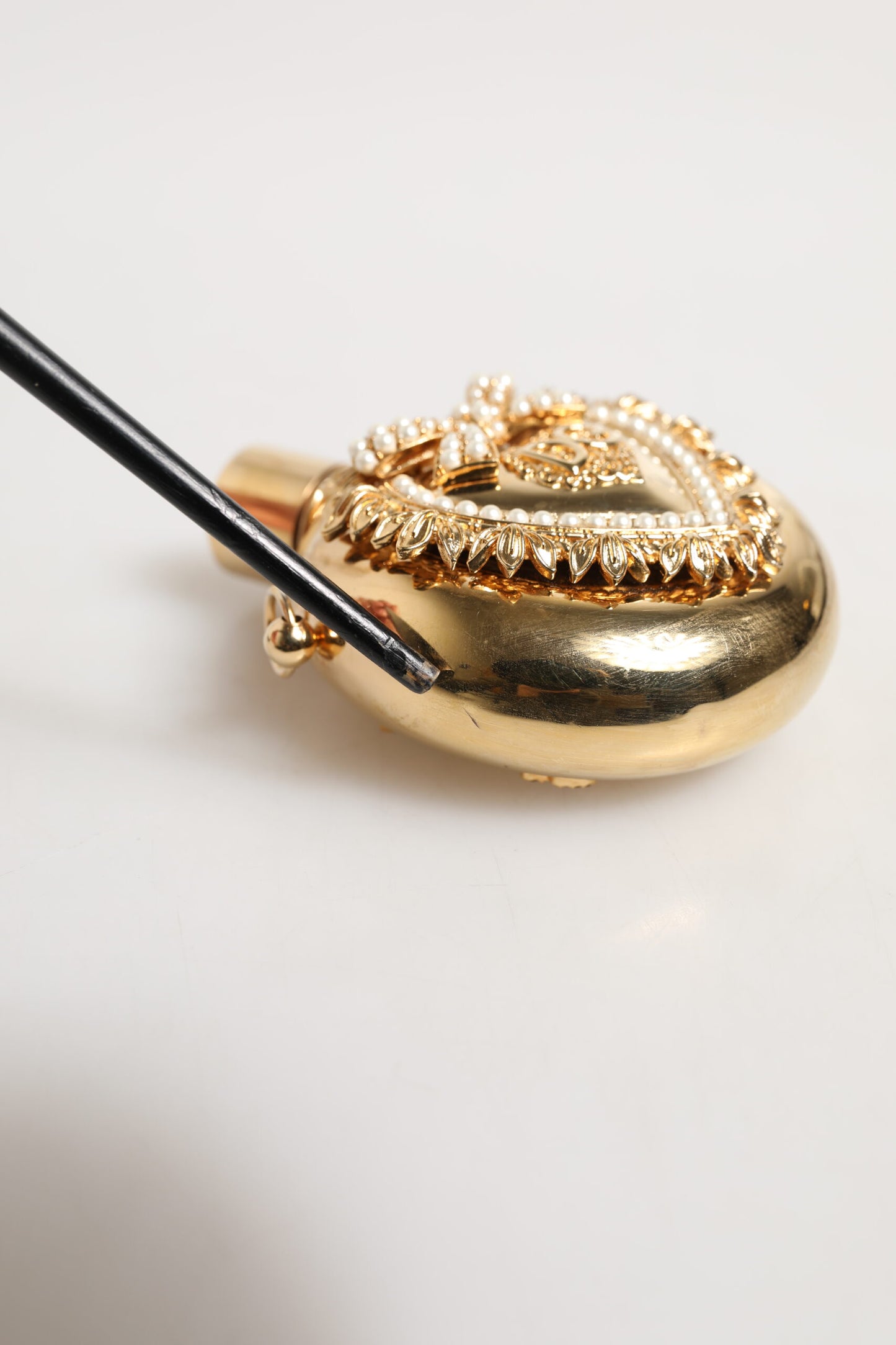 Dolce & Gabbana Gold Messing Strass Anhänger Devotion Charm Halskette