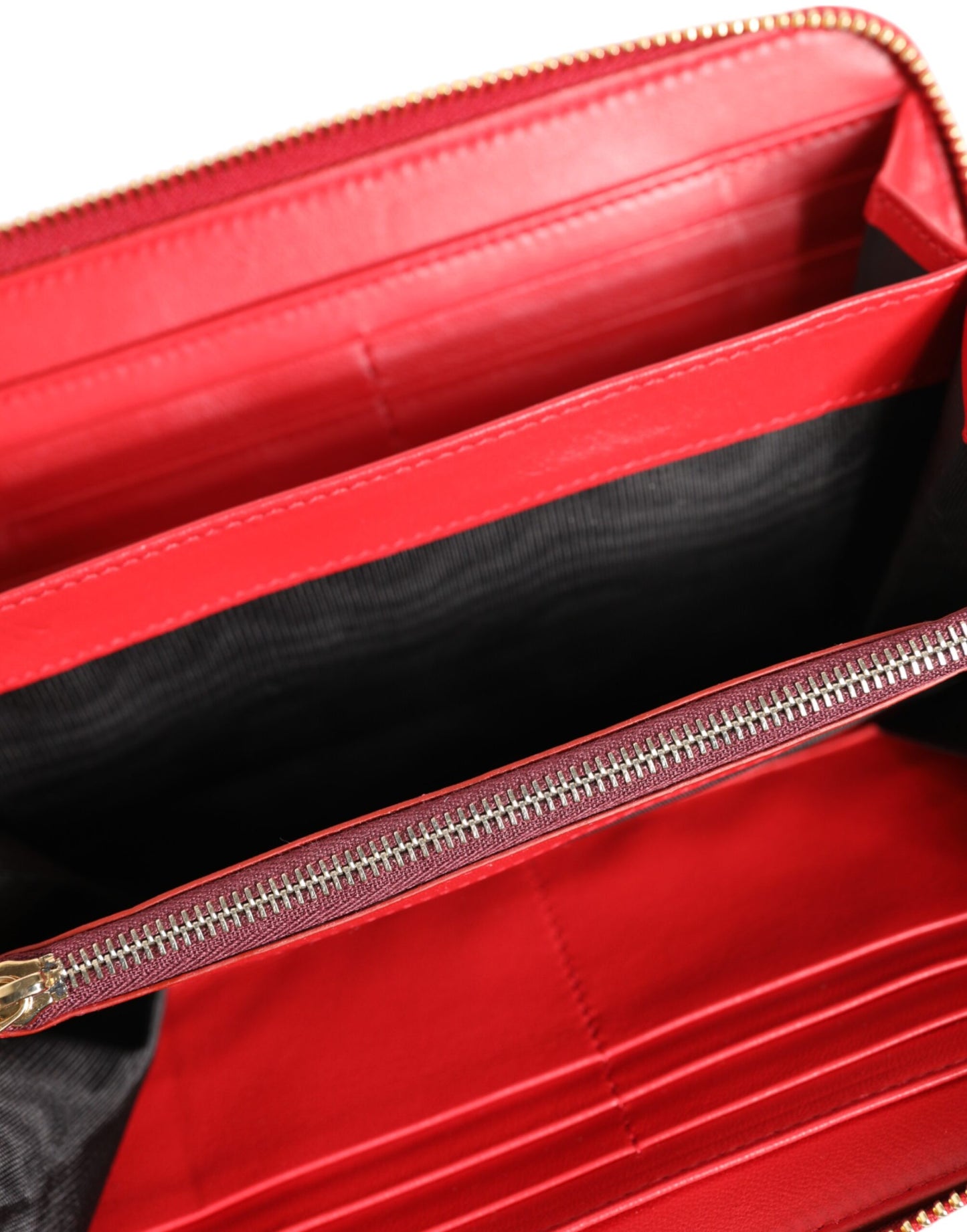 Dolce & Gabbana Rotes Exotenleder Zip Around Continental Clutch Geldbörse