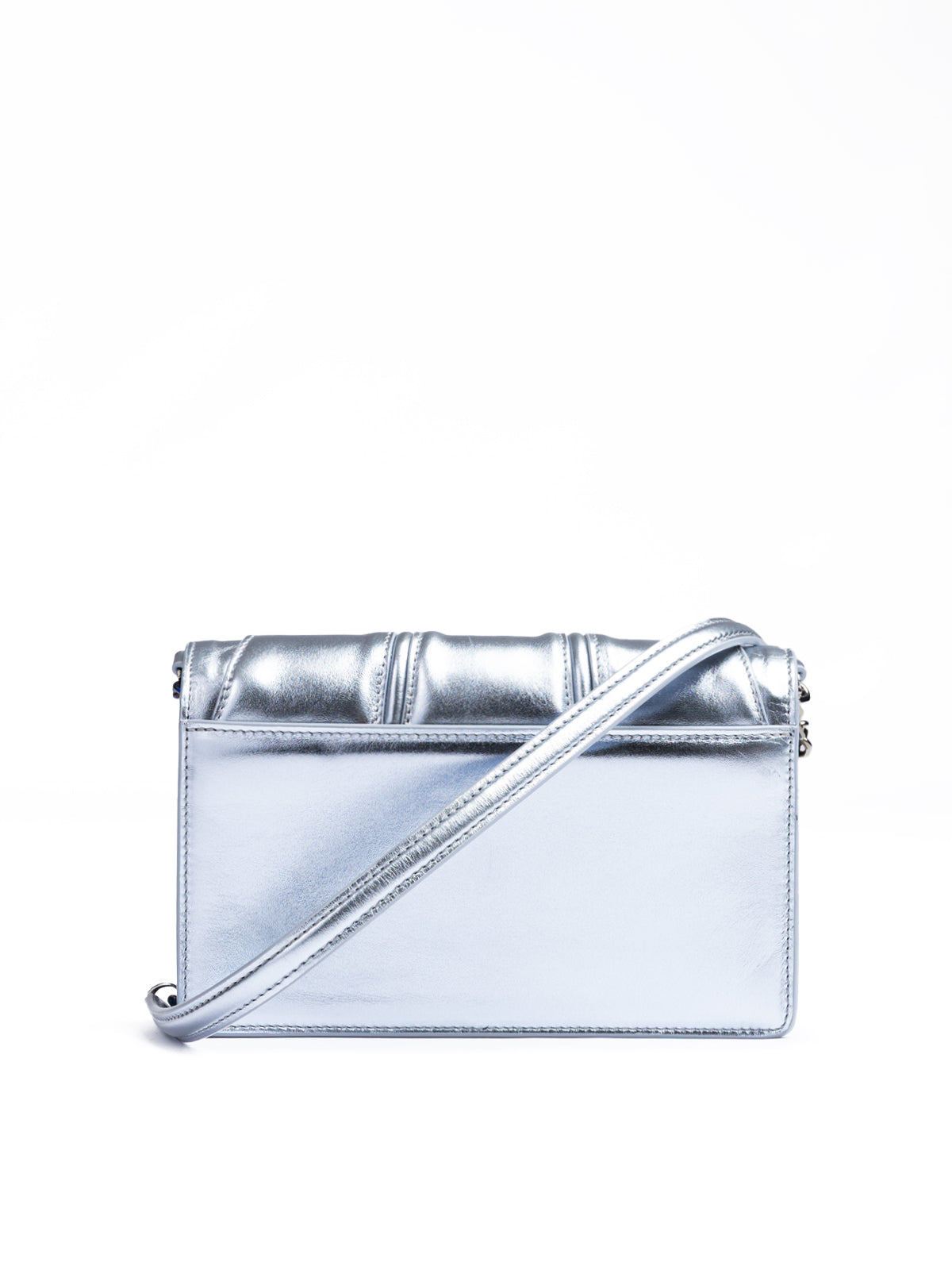 Ferrari Metalltasche aus hellblauem GT-Lackleder mit Kette