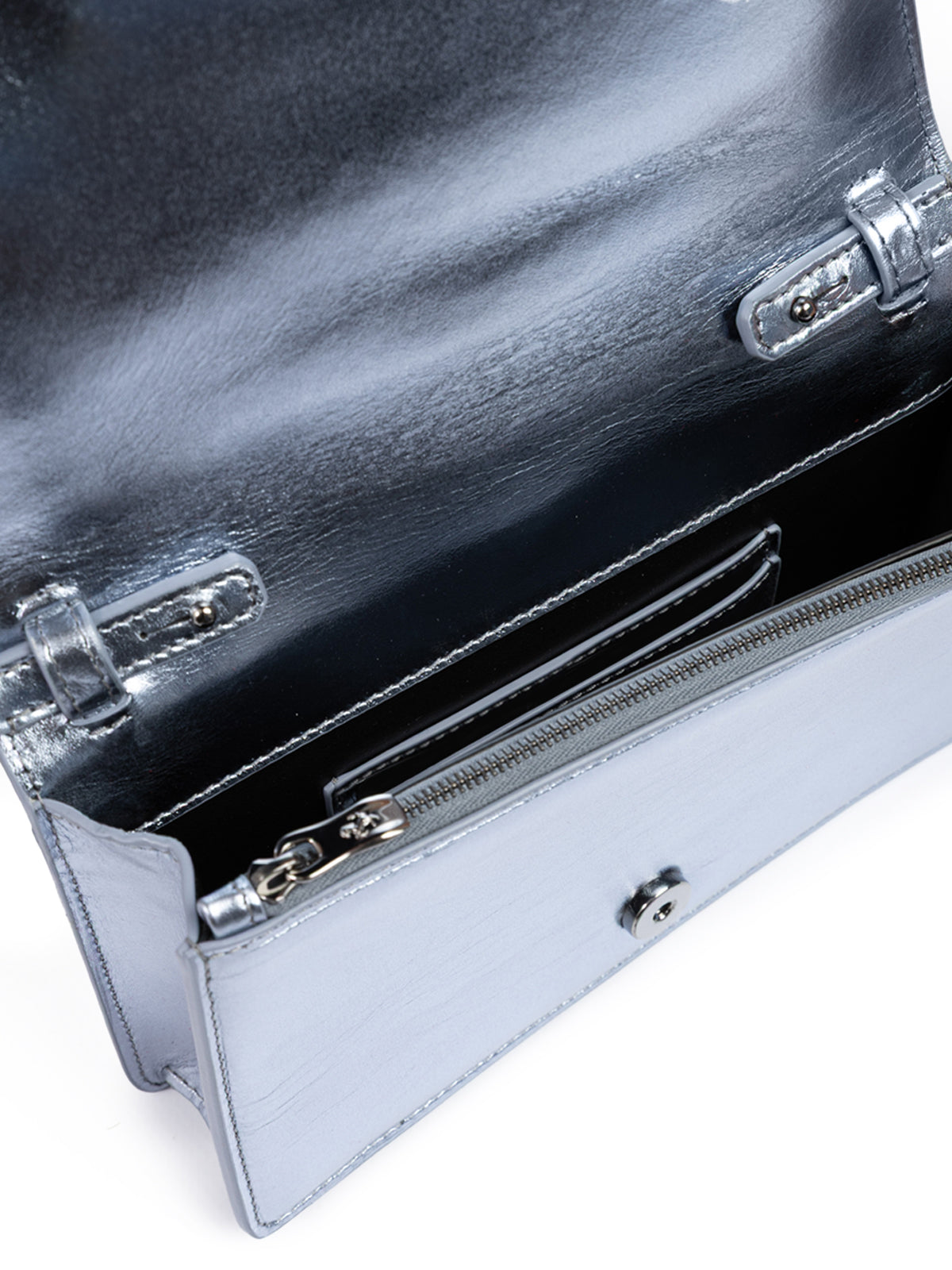 Ferrari Metalltasche aus hellblauem GT-Lackleder mit Kette