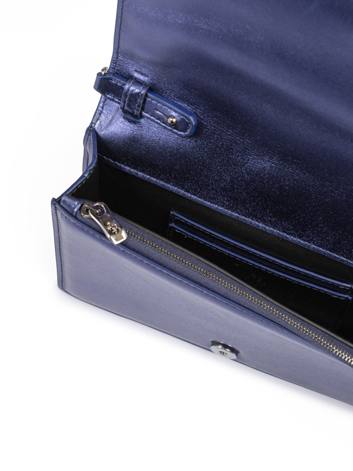 Ferrari Blaue GT-Lackleder-Tasche aus Metall mit Kette