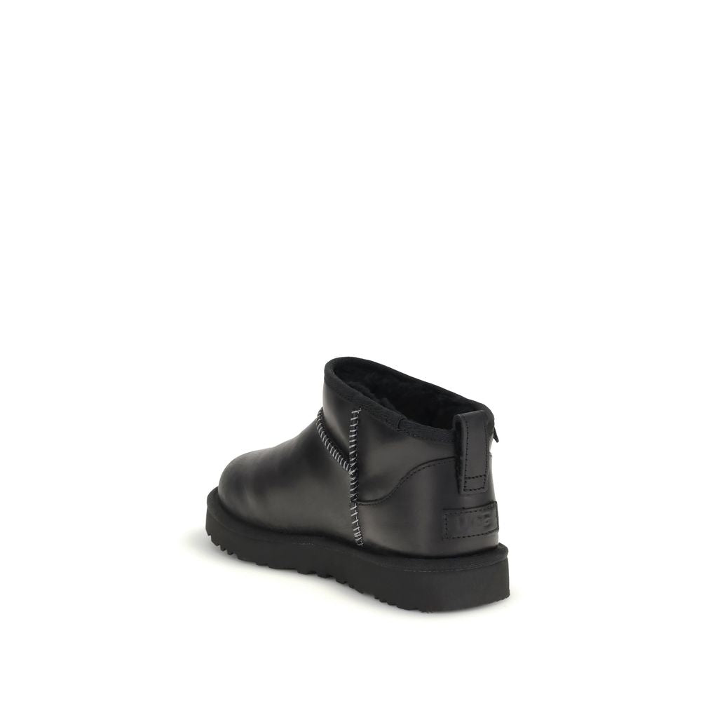 UGG Klassische Ultra Mini-Stiefeletten