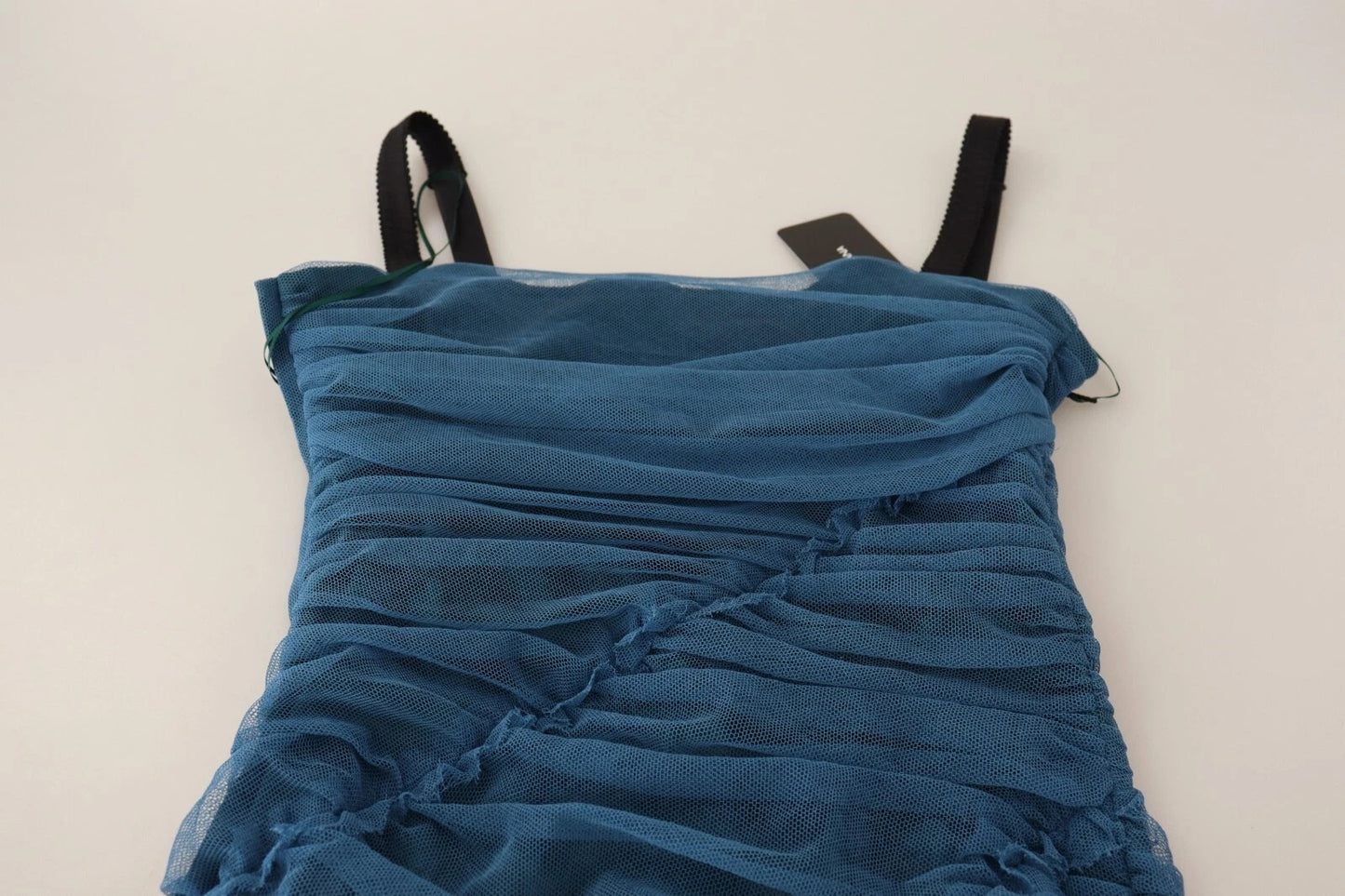 Dolce & Gabbana Blaues Etuikleid aus gerüschtem Tüll mit Maschenbesatz