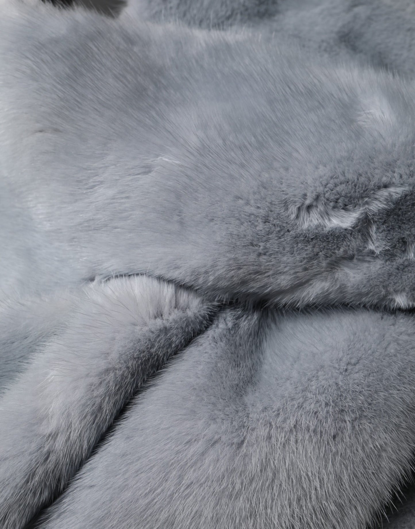 Dolce & Gabbana Pulverblauer Nerzpelz-Halswärmer-Schal