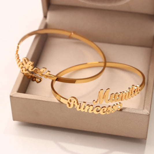 Luxus Personalisiertes Namensarmband – Einzigartig handgefertigtes Bangle in Gold, Silber oder Roségold – Dein individuelles Schmuckstück- perfektes Geschenk