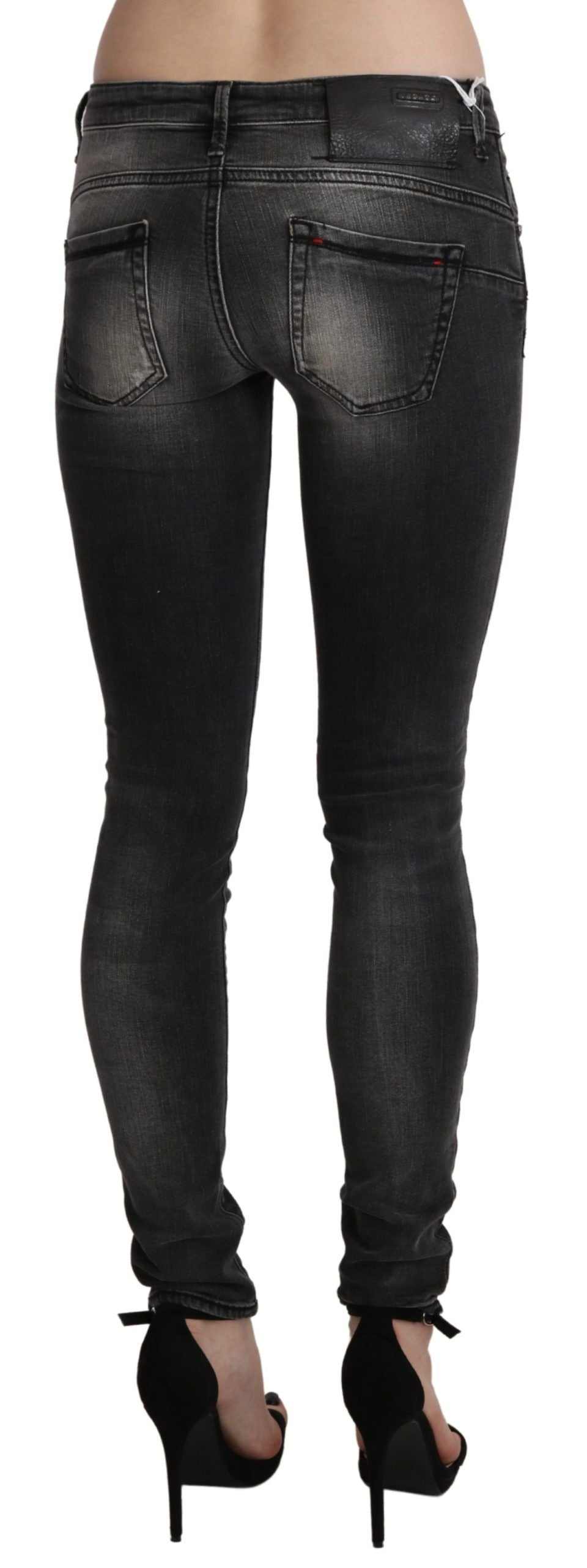 Acht Schwarz-grau gewaschene Skinny-Hosen-Jeans aus Baumwolle