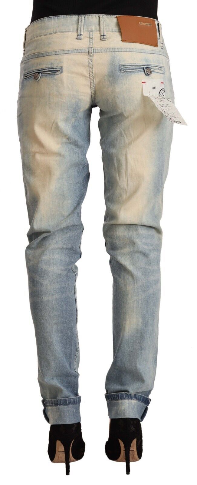 Acht Hellblaue Skinny Denim-Jeans aus gewaschener Baumwolle mit niedriger Taille