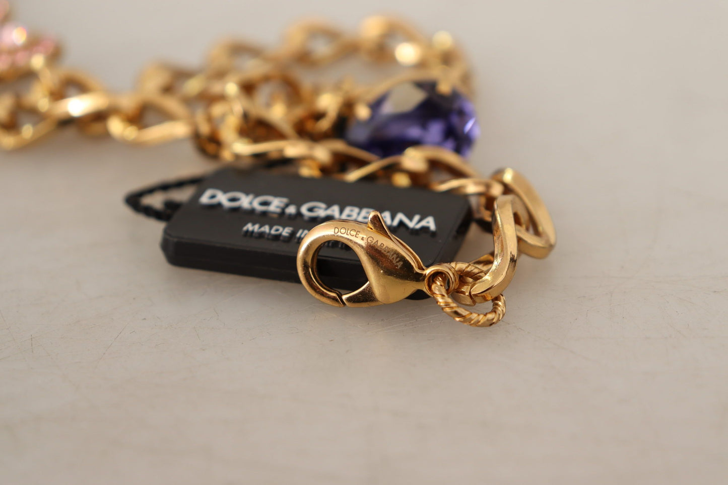 Dolce & Gabbana Gold Messing Kristall Lila Rosa Perle Anhänger Halskette