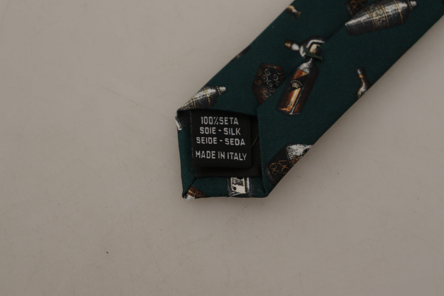 Dolce & Gabbana Schwarze Flasche Fantasy Print Seidenkrawatte mit verstellbarem Accessoire