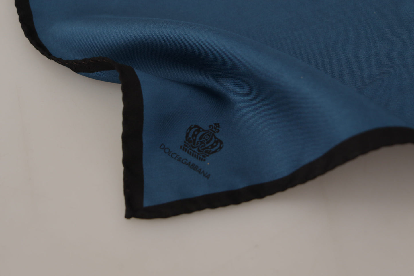 Dolce & Gabbana Schwarz Blau DG Crown Bedrucktes Quadratisches Taschentuch Schal
