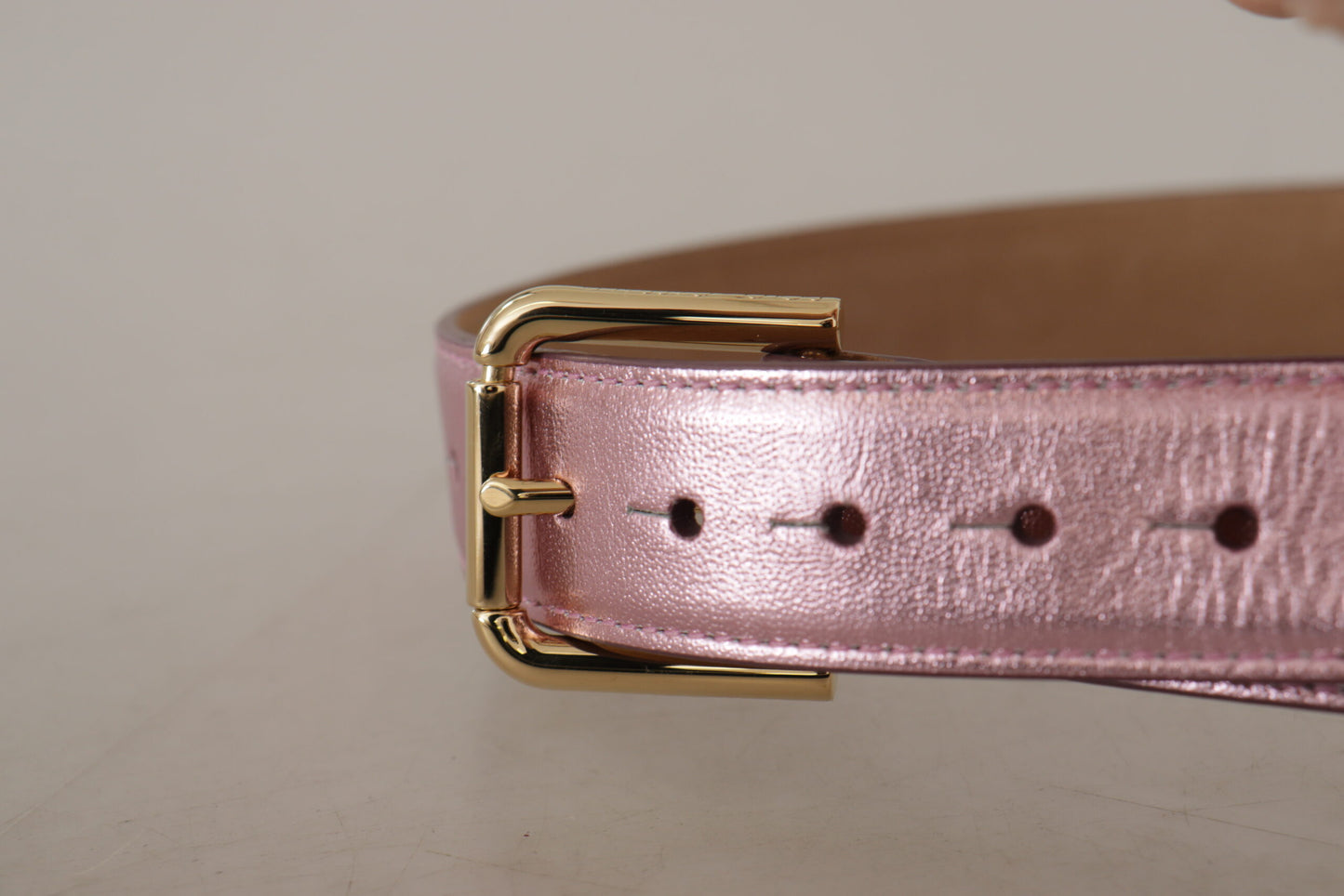 Dolce & Gabbana Metallic Pink Poliertes Leder Logo Metallschnalle Gürtel