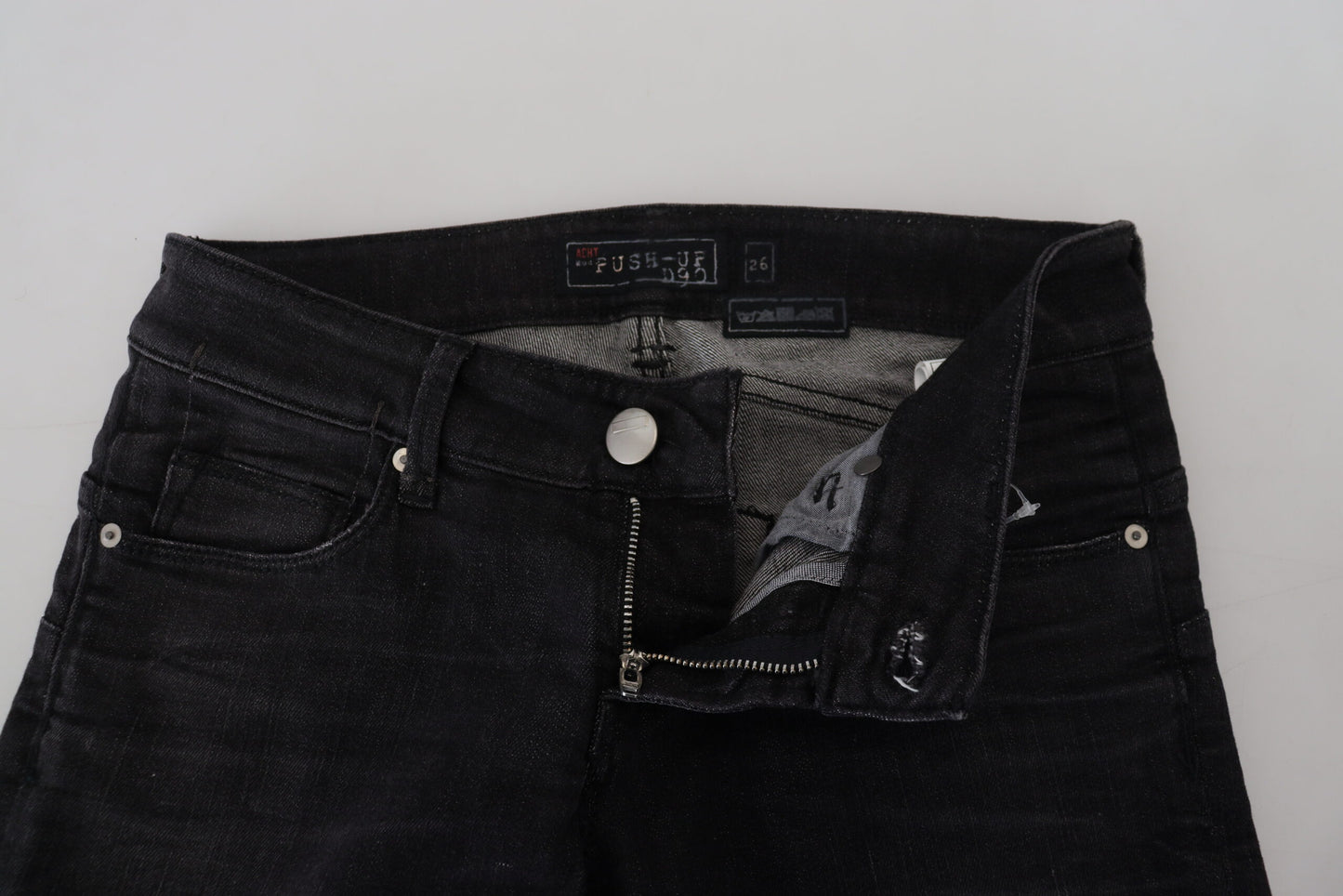 Acht Schwarze Baumwolle mit niedriger Taille Slim Fit Damen Casual Denim Jeans