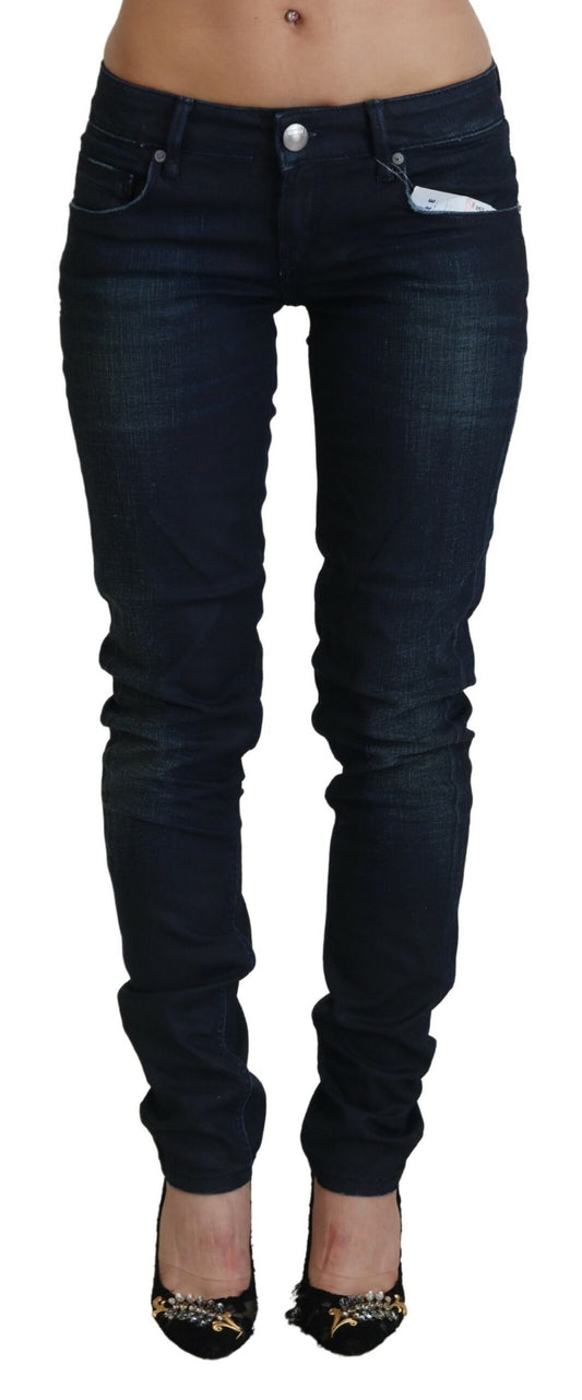 Acht Blaue Low Waist Slim Fit Damen Denim Jeans